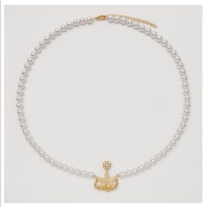 Tana Mongeau’s sold out necklace from room13